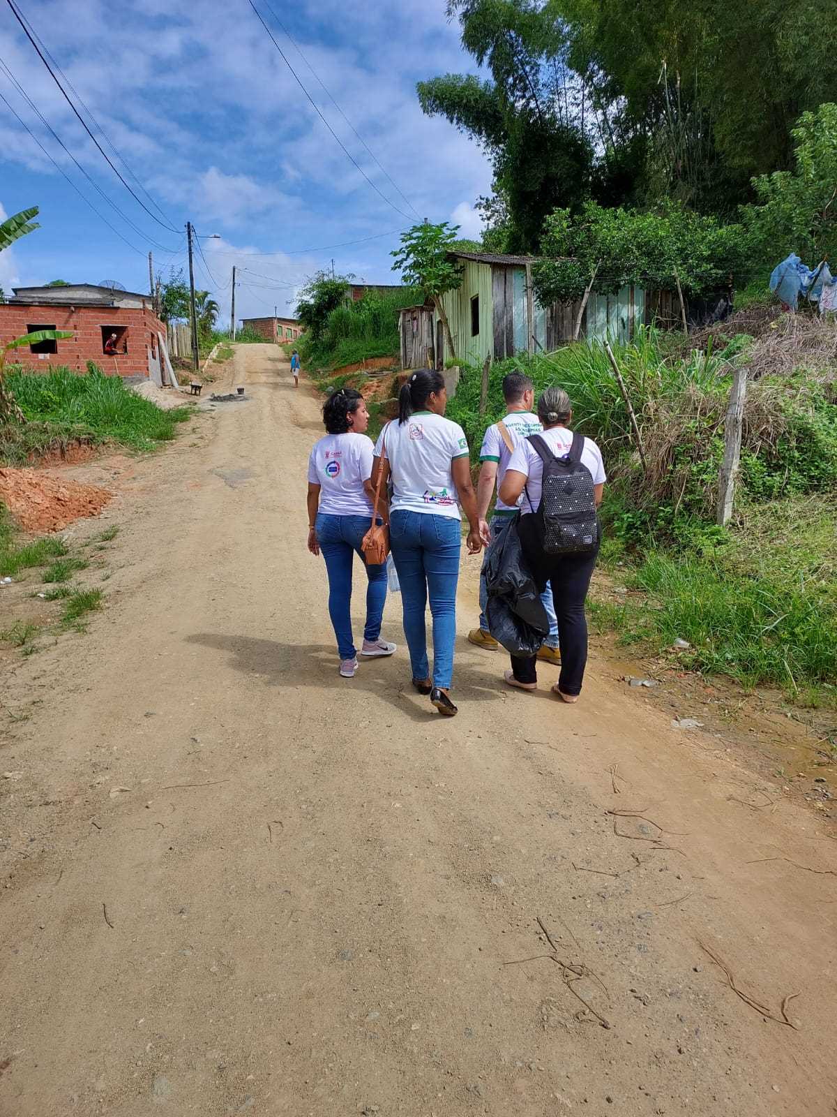 Camacã: Equipe de Endemias realiza trabalho de orientação e prevenção contra a Dengue
